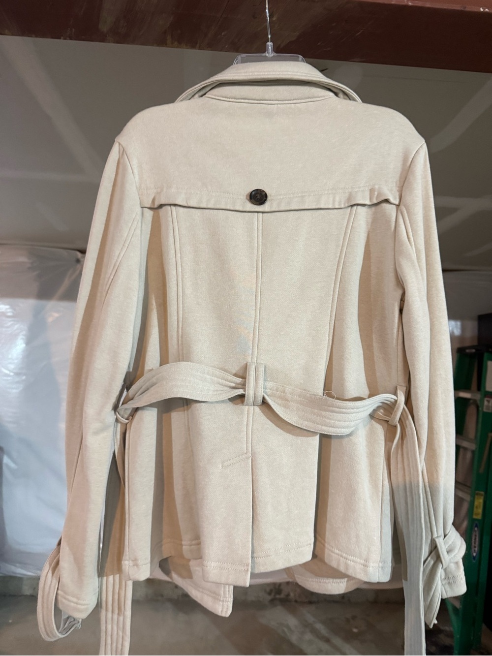 Lee Cream Double-Breasted Trench Coat - Picture 4 of 4